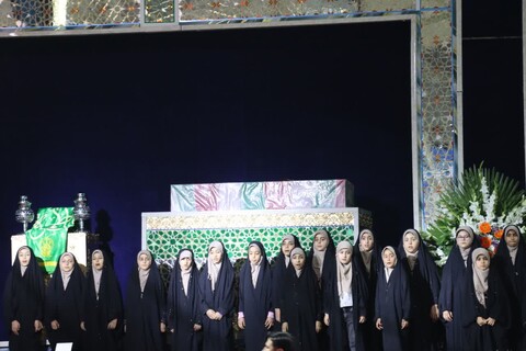 تصاویر/ اختتامیه دومین کنگره ملی سه هزار شهید استان سمنان با حضور مقامات کشوری و استانی