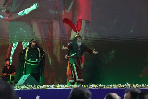 تصاویر/ اختتامیه دومین کنگره ملی سه هزار شهید استان سمنان با حضور مقامات کشوری و استانی