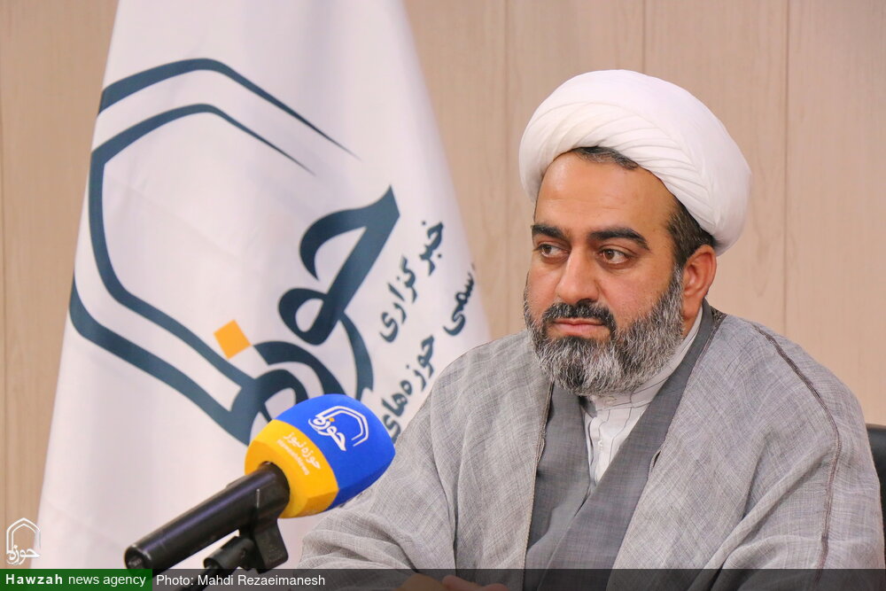 شهید سیدحسن نصرالله رسانه بود نه ابزار رسانه / در میدان نبرد دستِ برتریم، اما در فضای رسانه‌ای دست‌ِ خالی