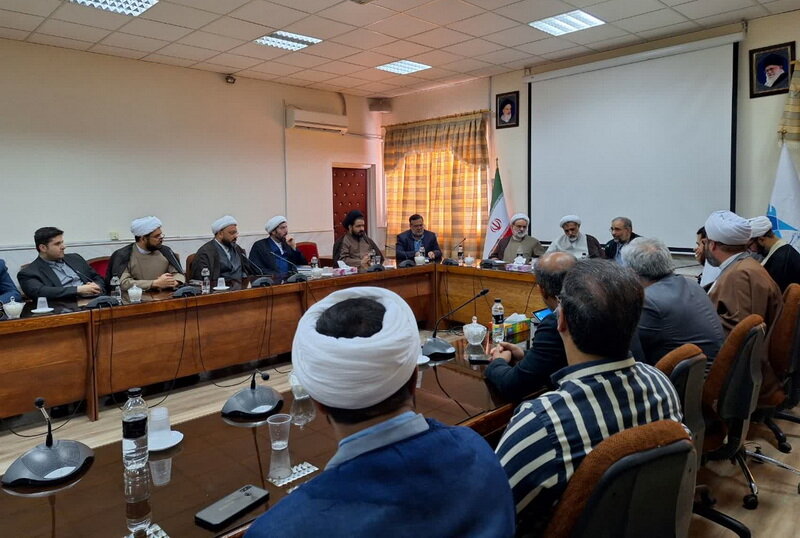 برگزاری هم‌اندیشی تفاهم‌نامه همکاری حوزه علمیه و دانشگاه آزاد + عکس