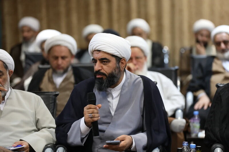 क़ुम में सर्वोच्च नेता के संदेश के क्रियान्वयन पर दूसरी बौद्धिक बैठक; मदरसा प्रमाणपत्रों की कानूनी स्थिति और शैक्षिक सुधारों पर चर्चा