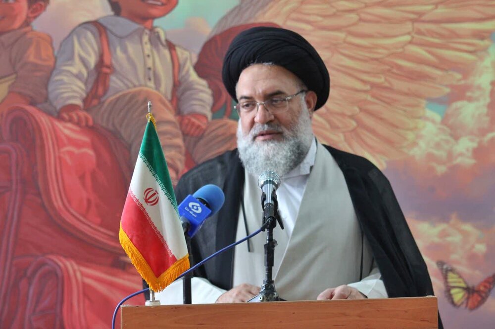 توزیع ۵۶۰۰ پک تحصیلی بین دانش آموزان مناطق محروم استان کهگیلویه و بویراحمد