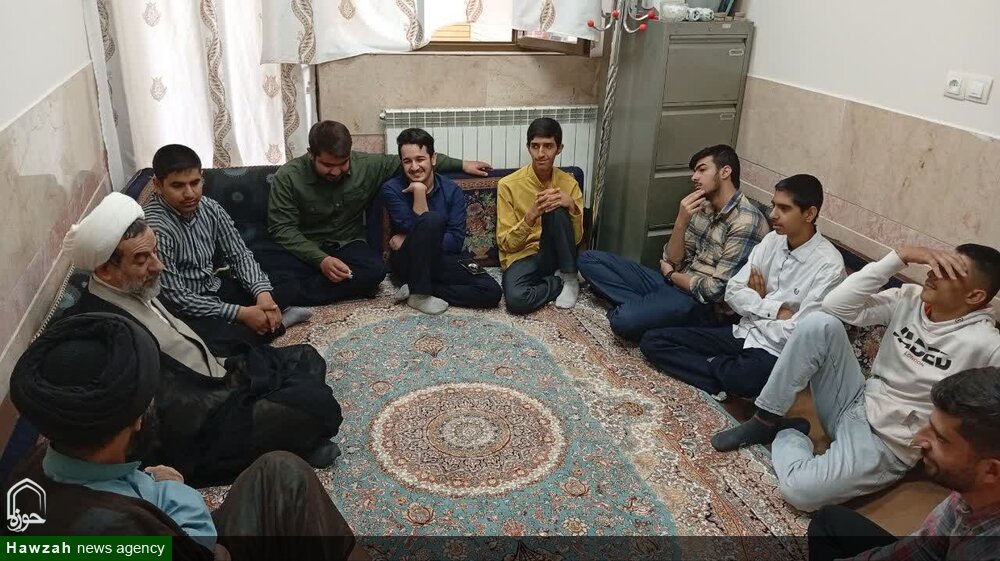 جانشین مدیر حوزه علمیه اصفهان از مدرسه علمیه آیت الله درچه ای بازدید کرد