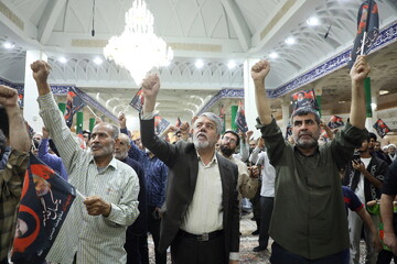 تصاویر/ مراسم اولین سالگرد شهادت سیدحسن نصرالله در قم