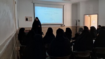 پاسداشت یاد شهدا و نشر فرهنگ ایثار از وظایف مهم طلاب است