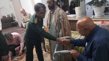 تصاویر/ دیدار کارکنان مدرسه علمیه امام موسی کاظم(ع) برزک با خانواده شهدا