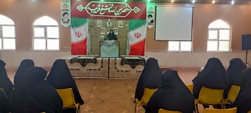 طلبه حس دلتنگی نسبت به امام زمان(عج) را در وجود خود زنده نگه دارد