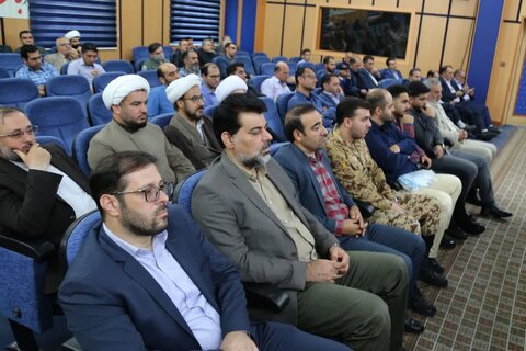 تصاویر / مراسم هفته دفاع مقدس با حضور مشاور فرمانده کل سپاه پاسداران انقلاب اسلامی کل کشور در دادگستری استان قزوین