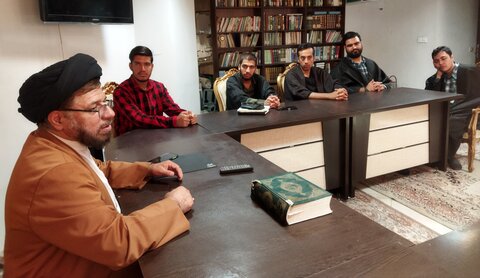 تصاویر/ درس اخلاق مدرسه علمیه سفیران هدایت امام صادق(ع)