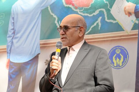 تصاویر/ نواختن جشن عاطفه ها با حضور آیت الله ناصری و استانداریزد