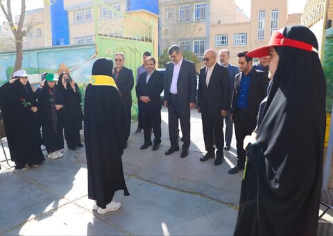 تصاویر/ نواختن جشن عاطفه ها با حضور آیت الله ناصری و استانداریزد