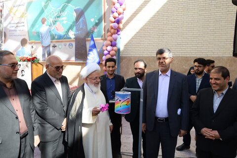 تصاویر/ نواختن جشن عاطفه ها با حضور آیت الله ناصری و استانداریزد