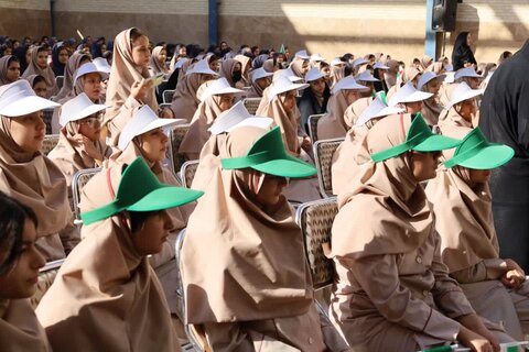 تصاویر/ نواختن جشن عاطفه ها با حضور آیت الله ناصری و استانداریزد