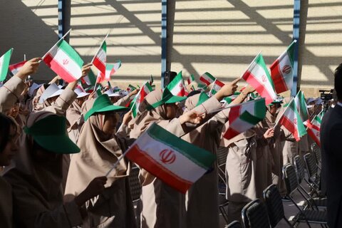 تصاویر/ نواختن جشن عاطفه ها با حضور آیت الله ناصری و استانداریزد