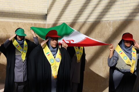 تصاویر/ نواختن جشن عاطفه ها با حضور آیت الله ناصری و استانداریزد