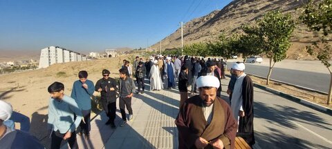 همایش پیاده‌روی طلاب چهارمحال و بختیاری با عنوان ما فاتحان قله ایم