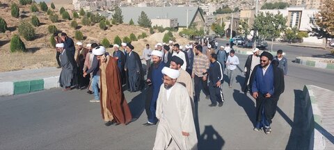 همایش پیاده‌روی طلاب چهارمحال و بختیاری با عنوان ما فاتحان قله ایم