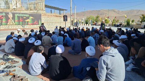 همایش پیاده‌روی طلاب چهارمحال و بختیاری با عنوان ما فاتحان قله ایم