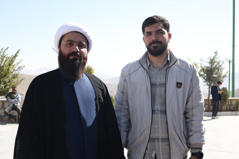 همایش پیاده‌روی طلاب چهارمحال و بختیاری با عنوان ما فاتحان قله ایم