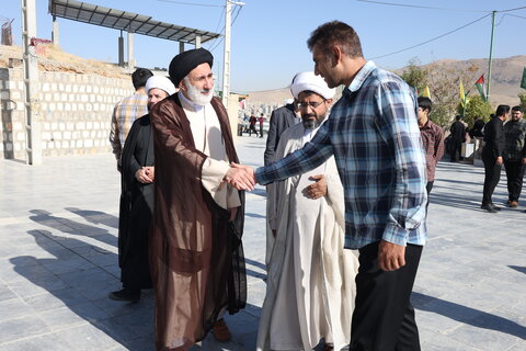 همایش پیاده‌روی طلاب چهارمحال و بختیاری با عنوان ما فاتحان قله ایم