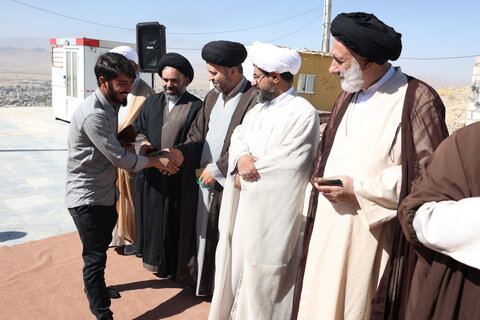 همایش پیاده‌روی طلاب چهارمحال و بختیاری با عنوان ما فاتحان قله ایم