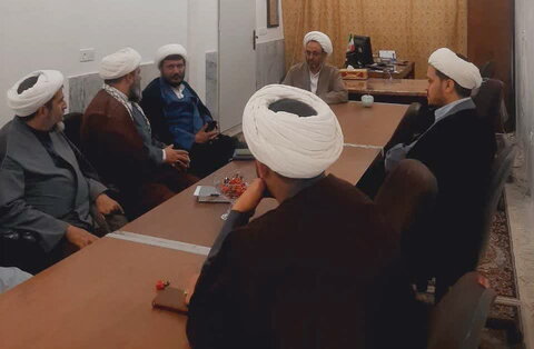 تصاویر/ بازدید مدیر و معاونان حوزه علمیه کاشان از مدارس علمیه این منطقه