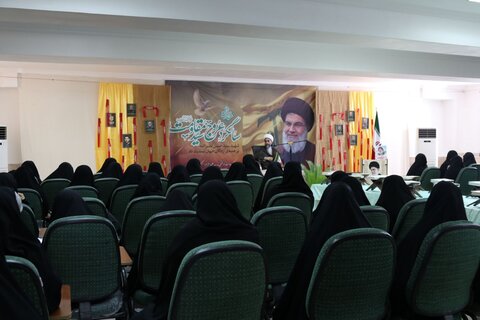 تصاویر/ برگزاری اولین سالگرد شهادت سیدحسن نصرالله در حوزه علمیه خواهران استان بوشهر
