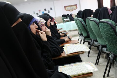 تصاویر/ برگزاری اولین سالگرد شهادت سیدحسن نصرالله در حوزه علمیه خواهران استان بوشهر