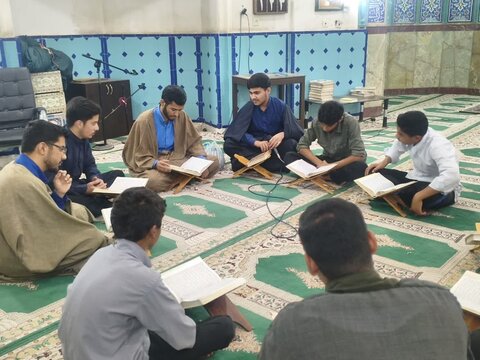 تصاویر/ جلسه قرائت قرآن طلاب مدرسه علمیه آیت‌الله مدنی کاشانی(ره)