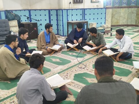تصاویر/ جلسه قرائت قرآن طلاب مدرسه علمیه آیت‌الله مدنی کاشانی(ره)