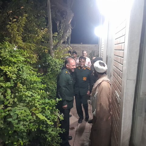 تصاویر/ دیدار کارکنان مدرسه علمیه امام موسی کاظم(ع) برزک با خانواده شهدا