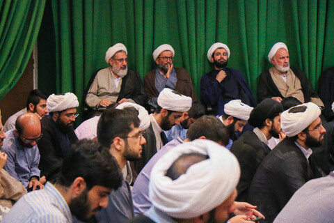 تصاویر/ بزرگداشت اولین سالگرد شهادت شهید سید حسن نصرالله در مرکز فقهی حضرت صاحب الامر عجل الله