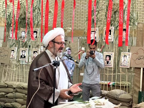 تصاویر/افتتاح نمایشگاه بزرگ دفاع مقدس در غرق‌آباد