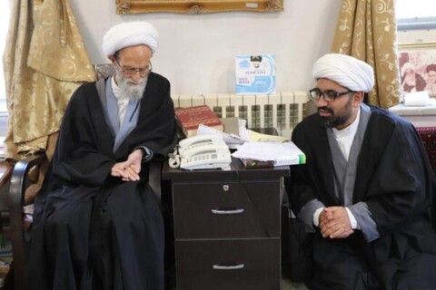 تصاویر/  دیدار نمایندگی ولی فقیه سپاه بناب با آیت الله بنابی