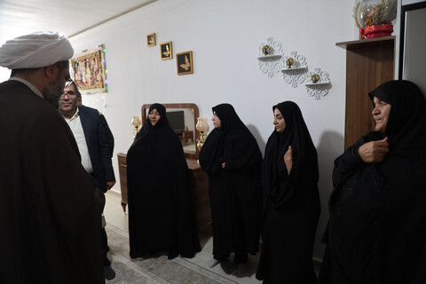 تجلیل نماینده ولی فقیه در استان همدان از خانواده شهدای آتش نشان