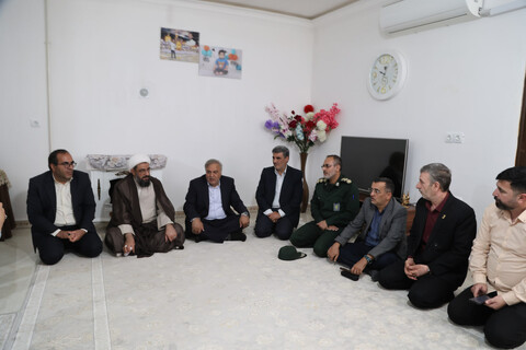 تجلیل نماینده ولی فقیه در استان همدان از خانواده شهدای آتش نشان