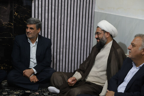 تجلیل نماینده ولی فقیه در استان همدان از خانواده شهدای آتش نشان