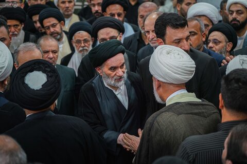 إقامة مجلس الفاتحة على روح عقيلة آية الله السيستاني في النجف الأشرف بحضور جماهيري غفير