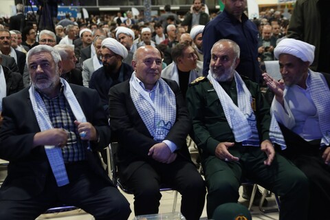 تصاویر/ اجلاسیه بزرگ ۴۲۰ شهید منطقه آزاد ماکو و شهدای اقتدار