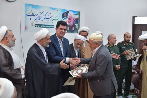 تصاویر/ نشست هم اندیشی علمای اهل تشیع و تسنن شهرستان شوط