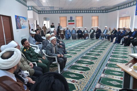 تصاویر/ نشست هم اندیشی علمای اهل تشیع و تسنن شهرستان شوط