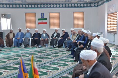 تصاویر/ نشست هم اندیشی علمای اهل تشیع و تسنن شهرستان شوط