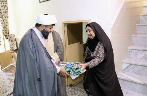 تصاویر/ دیدار ائمه جمعه با مادران شهدای روحانیت شهرستان دیر