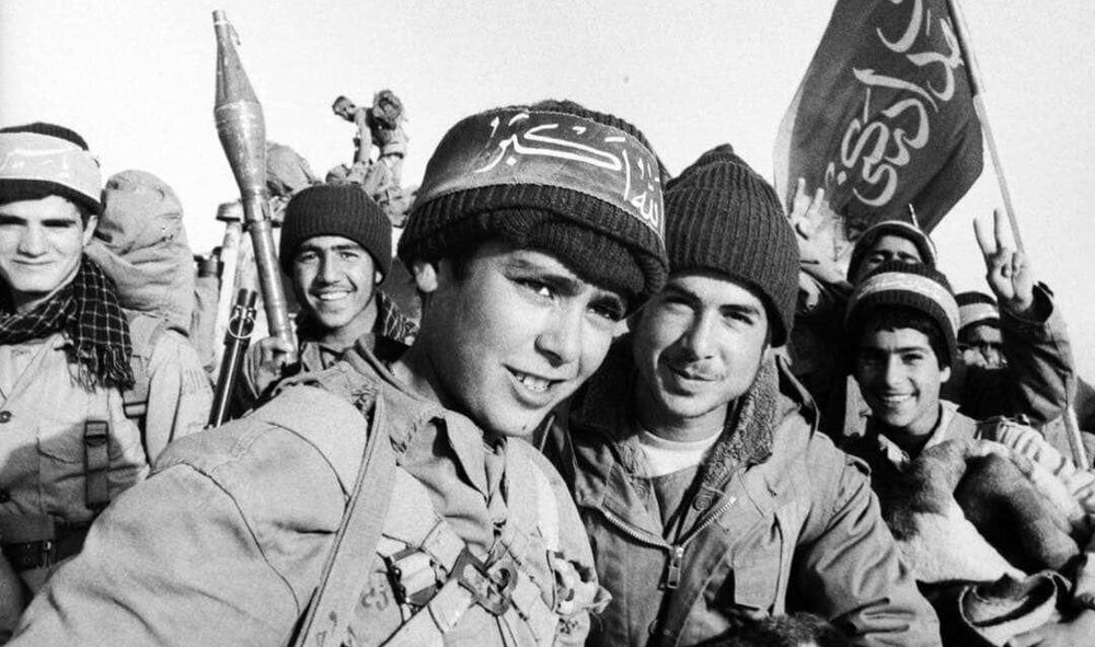 طنز جبهه | ای بنی‌صدر طایفه!