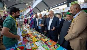 Keeping Children Away from Social Media is a Necessity