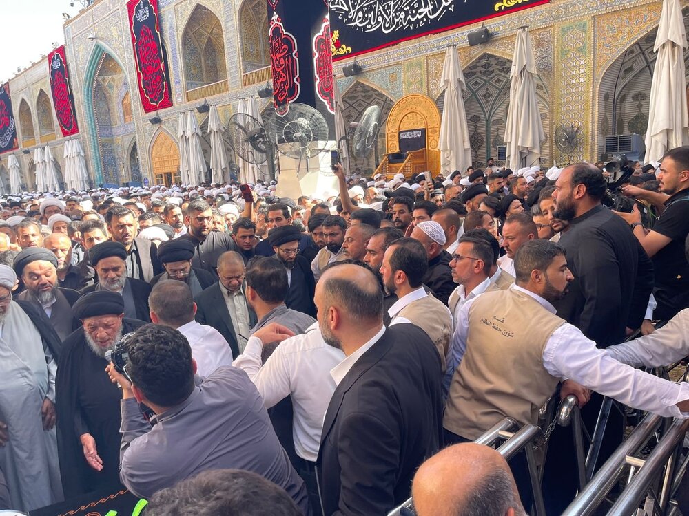 مراسم تشييع عقيلة السيد السيستاني في العتبة العلوية (صور وفيديو)