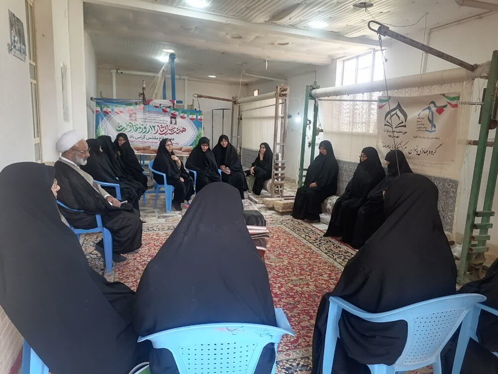 پایان مرحله نخست کارگاه صنایع تولیدی مرکز نیکوکاری میبد