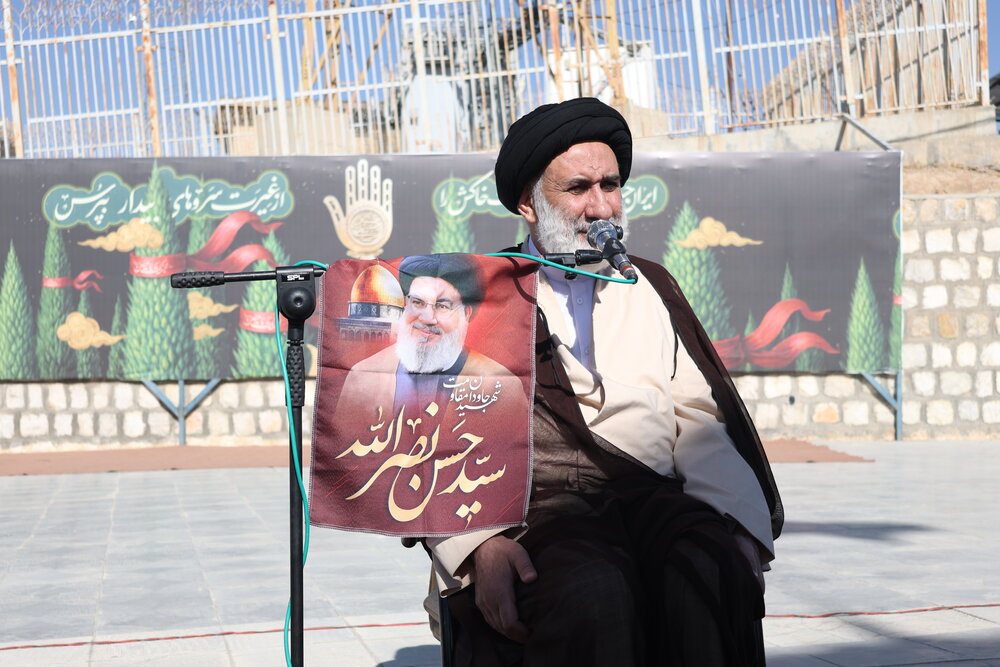 محبوبیت حقیقی، نتیجه اخلاص و عمل صالح است