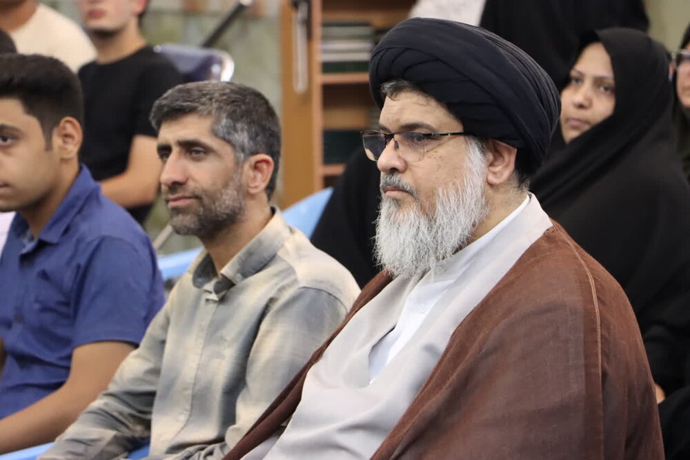 تصاویر/ حضور معنوی مسئولان در کارگاه «سفیران مهر و هدایت» در امامزاده عبدالله (ع) بافق