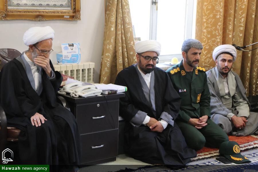 تصاویر/  دیدار نمایندگی ولی فقیه در سپاه بناب با آیت الله بنابی